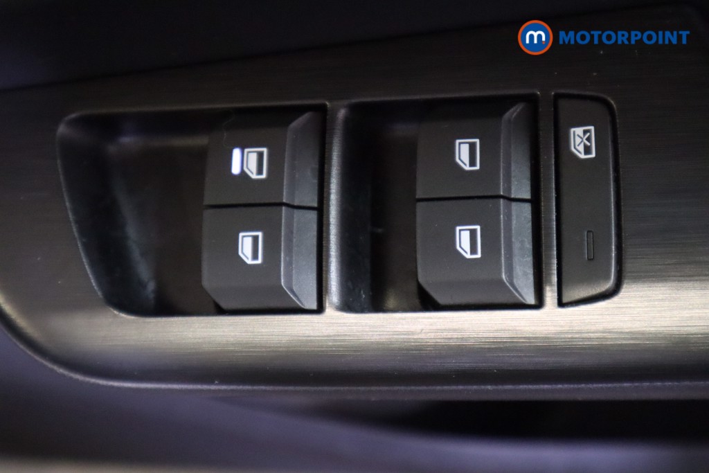 Mg Motor Uk ZS Trophy Automatic Petrol-Electric Hybrid SUV - Stock Number (1617692) - 15th supplementary image