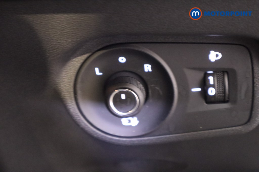 Mg Motor Uk ZS Trophy Automatic Petrol-Electric Hybrid SUV - Stock Number (1617692) - 17th supplementary image