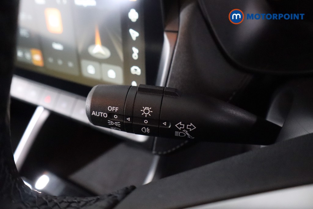 Mg Motor Uk ZS Trophy Automatic Petrol-Electric Hybrid SUV - Stock Number (1617928) - 14th supplementary image