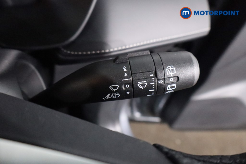 Mg Motor Uk ZS Trophy Automatic Petrol-Electric Hybrid SUV - Stock Number (1617928) - 15th supplementary image