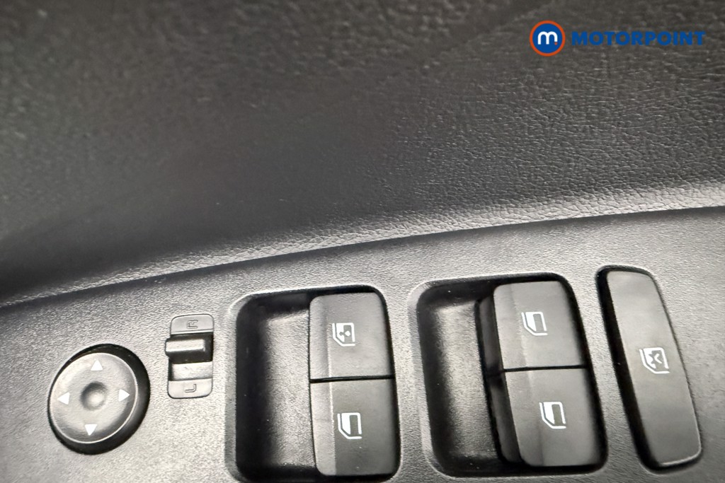 Hyundai I10 Advance Automatic Petrol Hatchback - Stock Number (1618136) - 19th supplementary image