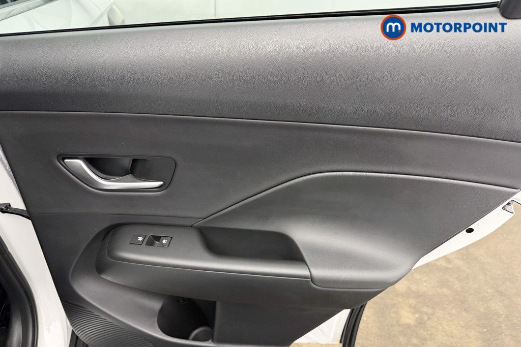 Hyundai Kona Ultimate Automatic Petrol-Electric Hybrid SUV - Stock Number (1618166) - 16th supplementary image