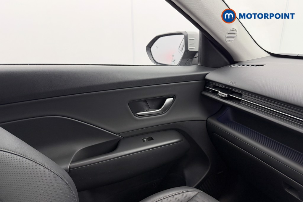 Hyundai Kona Ultimate Automatic Petrol-Electric Hybrid SUV - Stock Number (1618322) - 10th supplementary image