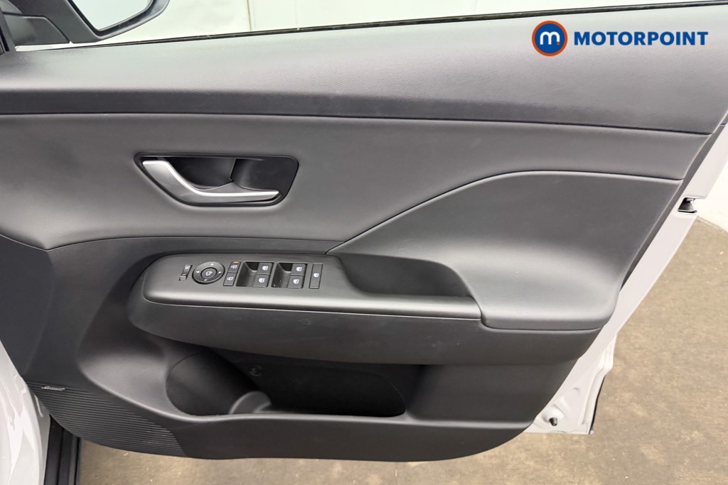 Hyundai Kona Ultimate Automatic Petrol-Electric Hybrid SUV - Stock Number (1618322) - 11th supplementary image