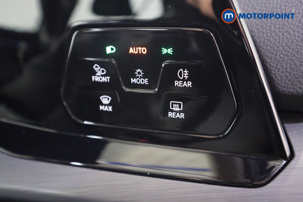 Volkswagen Golf Style Automatic Diesel Hatchback - Stock Number (1618379) - 13th supplementary image