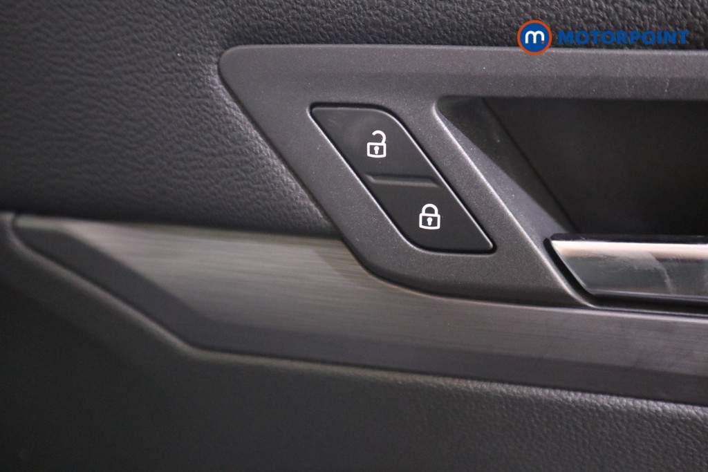 Volkswagen Golf Style Automatic Diesel Hatchback - Stock Number (1618379) - 14th supplementary image