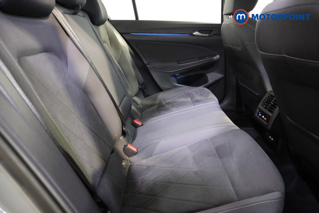 Volkswagen Golf Style Automatic Diesel Hatchback - Stock Number (1618379) - 17th supplementary image