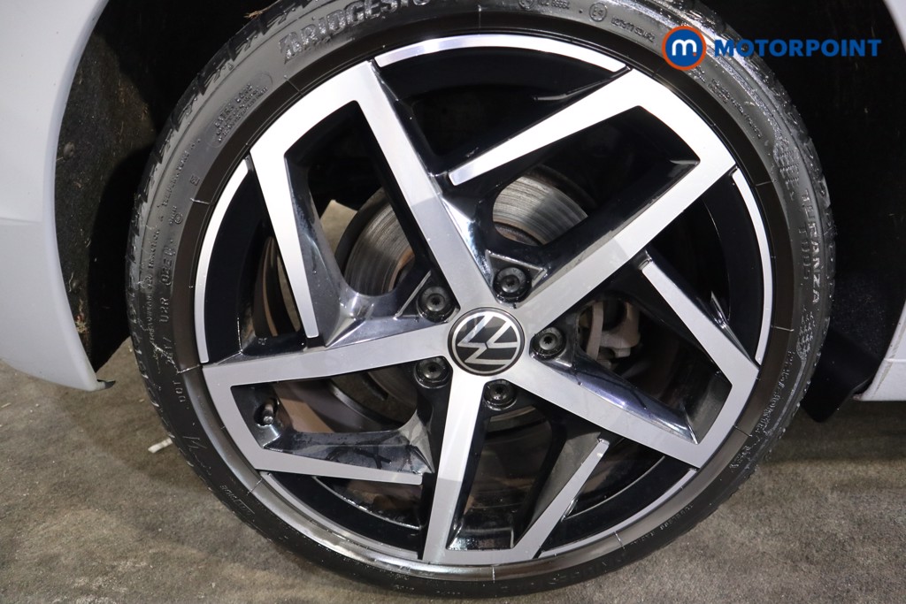 Volkswagen Golf Style Automatic Diesel Hatchback - Stock Number (1618379) - 22nd supplementary image