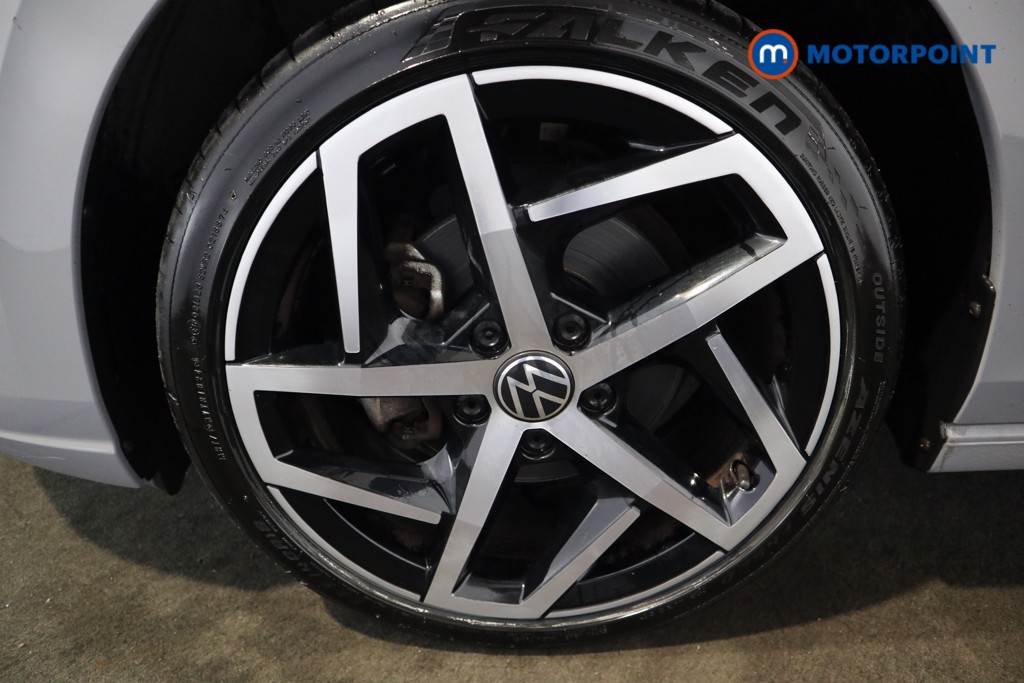 Volkswagen Golf Style Automatic Diesel Hatchback - Stock Number (1618379) - 24th supplementary image