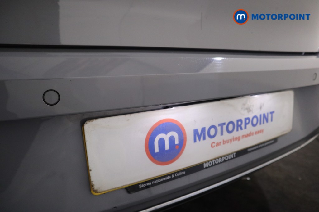 Volkswagen Golf Style Automatic Diesel Hatchback - Stock Number (1618379) - 26th supplementary image