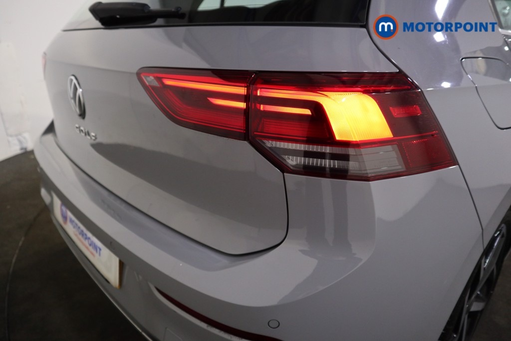 Volkswagen Golf Style Automatic Diesel Hatchback - Stock Number (1618379) - 28th supplementary image