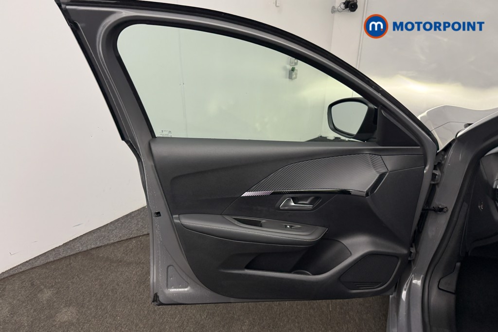 Peugeot 208 Allure Manual Petrol Hatchback - Stock Number (1618502) - 4th supplementary image