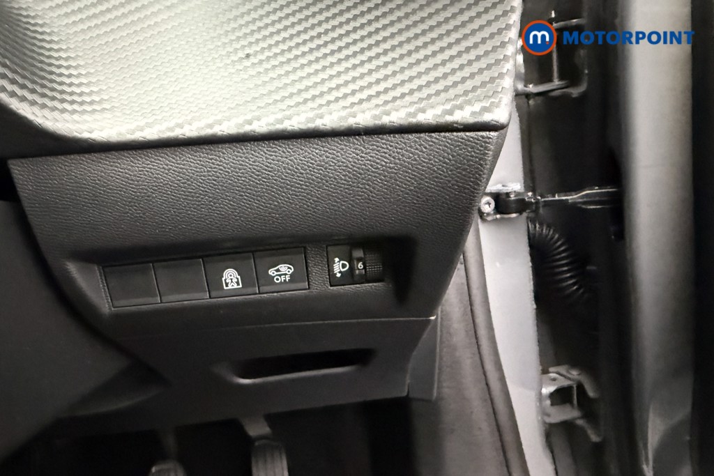 Peugeot 208 Allure Manual Petrol Hatchback - Stock Number (1618502) - 17th supplementary image