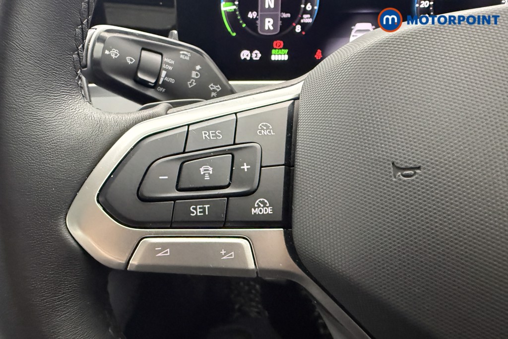 Volkswagen Passat Life Automatic Petrol Plug-In Hybrid Estate - Stock Number (1618579) - 7th supplementary image