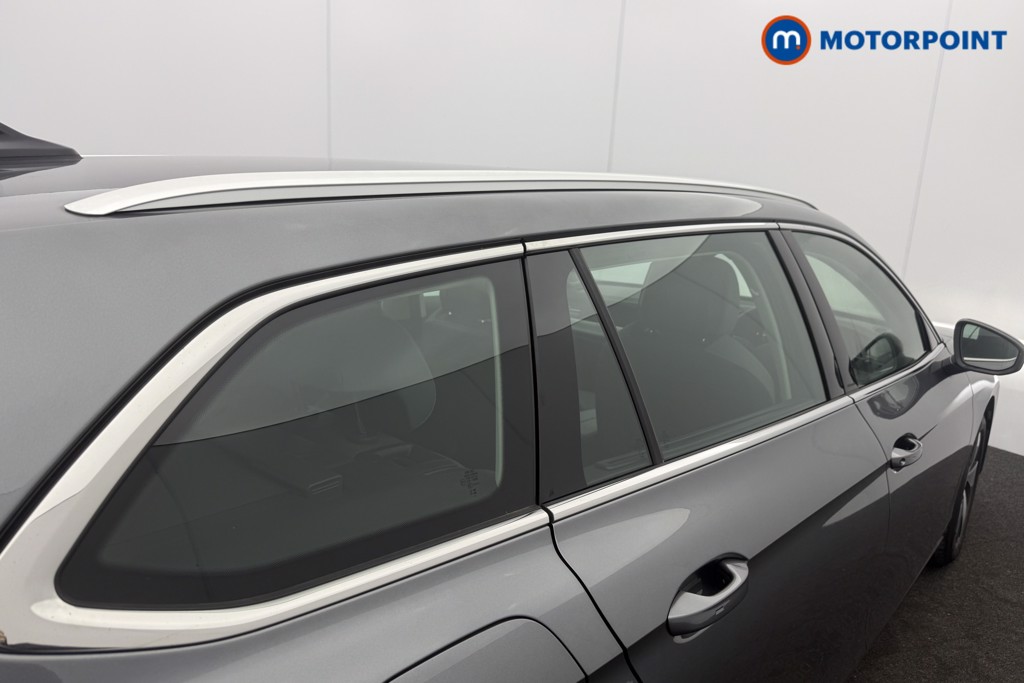 Volkswagen Passat Life Automatic Petrol Plug-In Hybrid Estate - Stock Number (1618579) - 20th supplementary image