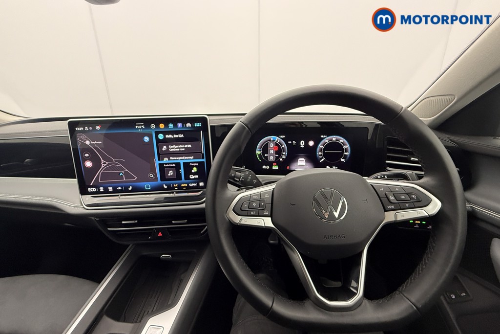 Volkswagen Passat Life Automatic Petrol Plug-In Hybrid Estate - Stock Number (1618579) - 1st supplementary image