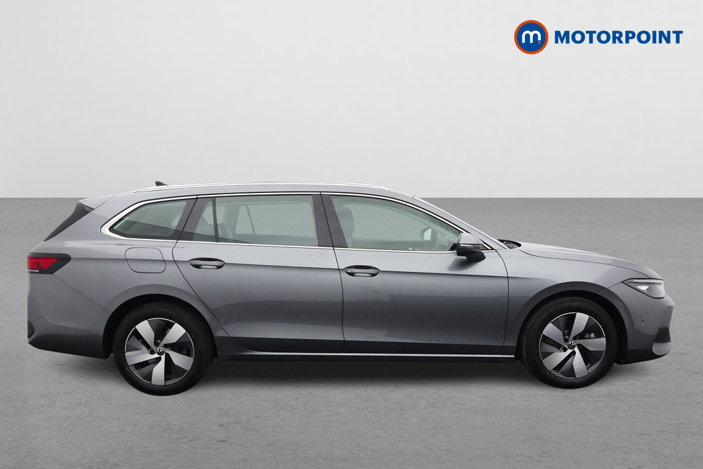 Volkswagen Passat Life Automatic Petrol Plug-In Hybrid Estate - Stock Number (1618579) - Drivers side