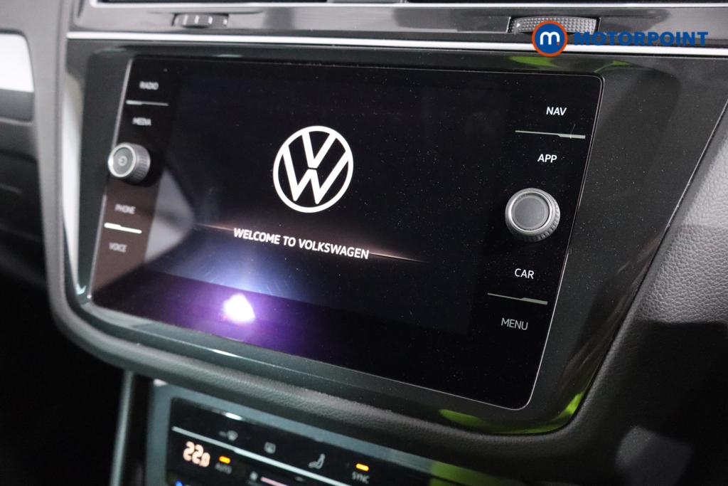 Volkswagen Tiguan Life Automatic Petrol SUV - Stock Number (1618671) - 2nd supplementary image