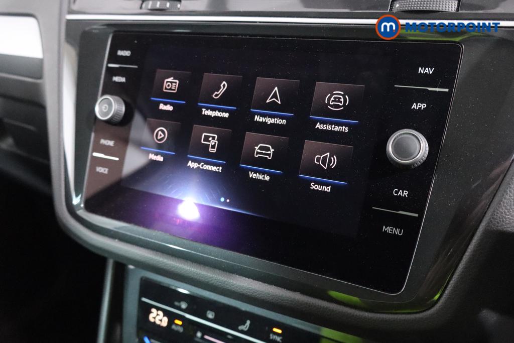 Volkswagen Tiguan Life Automatic Petrol SUV - Stock Number (1618671) - 3rd supplementary image
