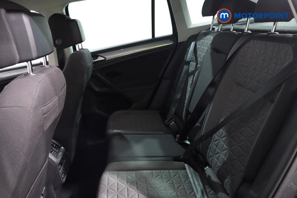 Volkswagen Tiguan Life Automatic Petrol SUV - Stock Number (1618671) - 15th supplementary image