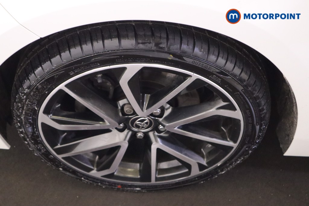 Toyota Corolla Excel Automatic Petrol-Electric Hybrid Hatchback - Stock Number (1618861) - 11th supplementary image