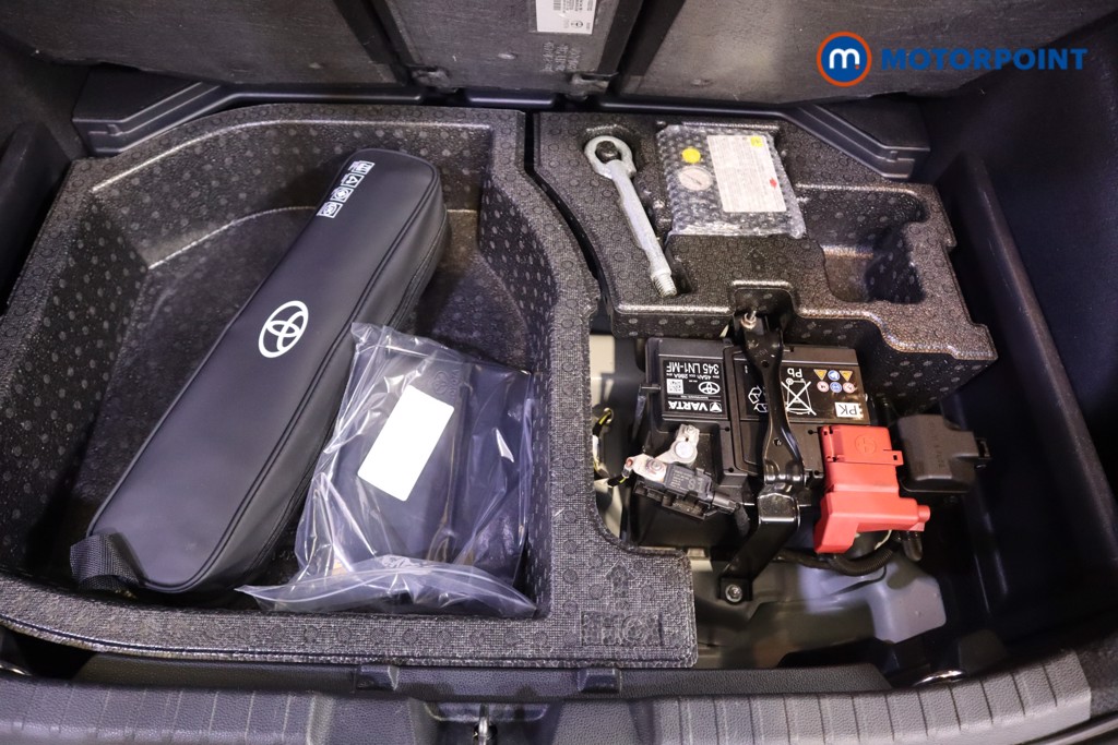 Toyota Corolla Excel Automatic Petrol-Electric Hybrid Hatchback - Stock Number (1618861) - 31st supplementary image