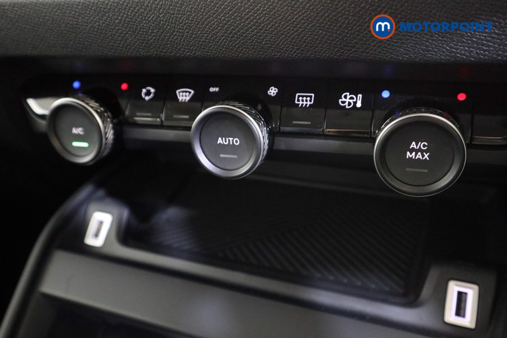 Citroen C4 Sense Plus Manual Petrol Hatchback - Stock Number (1619286) - 8th supplementary image