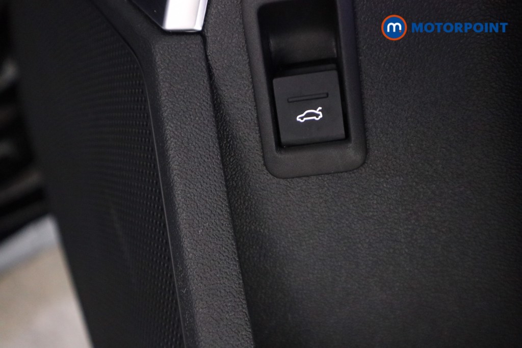 Audi A3 S3 Vorsrpung Automatic Petrol Hatchback - Stock Number (1619542) - 15th supplementary image