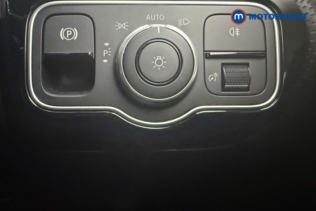 Mercedes-Benz A Class Amg Line Automatic Petrol Hatchback - Stock Number (1619587) - 17th supplementary image