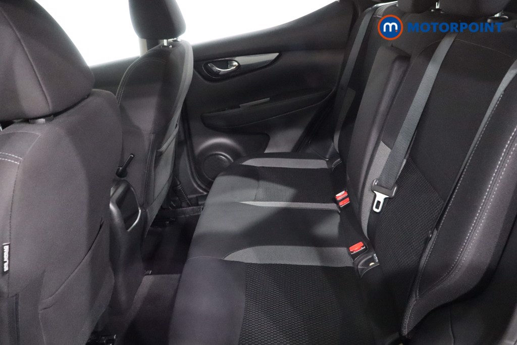 Nissan Qashqai Acenta Premium Manual Diesel SUV - Stock Number (1620132) - 5th supplementary image