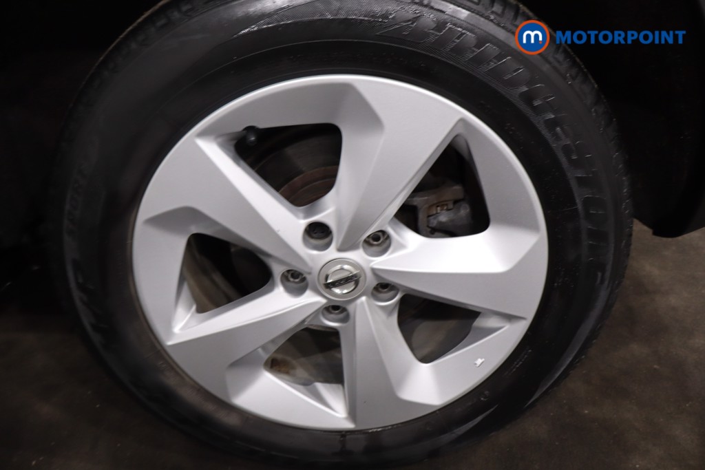 Nissan Qashqai Acenta Premium Manual Diesel SUV - Stock Number (1620132) - 12th supplementary image