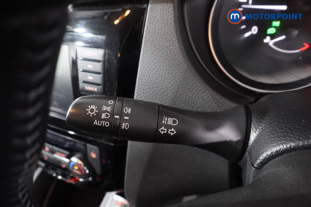 Nissan Qashqai Acenta Premium Manual Diesel SUV - Stock Number (1620132) - 14th supplementary image