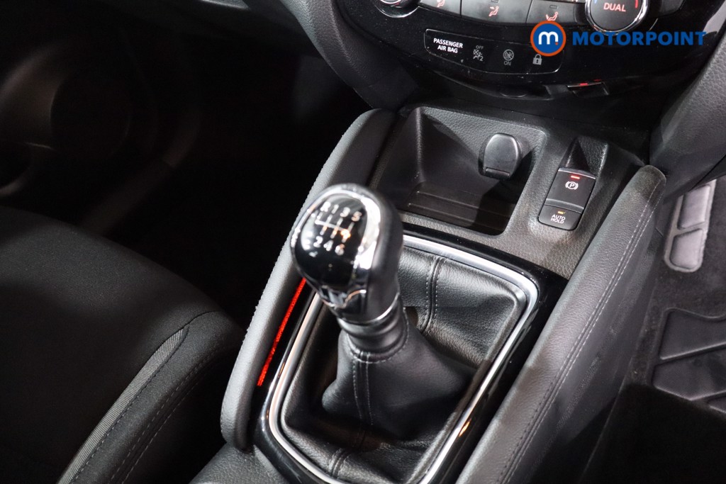 Nissan Qashqai Acenta Premium Manual Diesel SUV - Stock Number (1620132) - 20th supplementary image