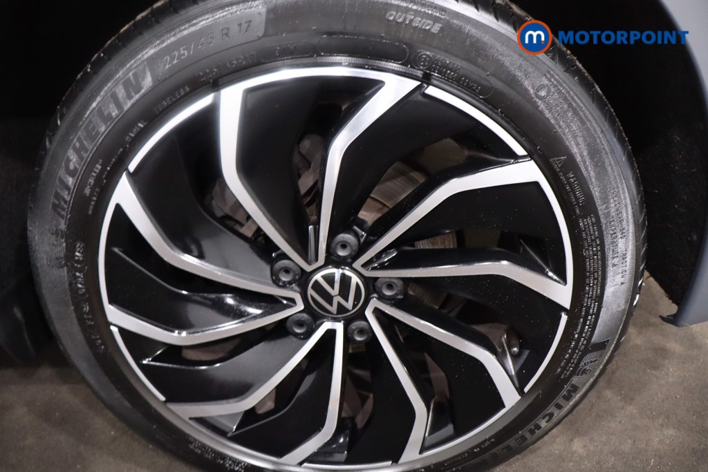 Volkswagen Golf Style Edition Manual Petrol Hatchback - Stock Number (1620161) - 12th supplementary image