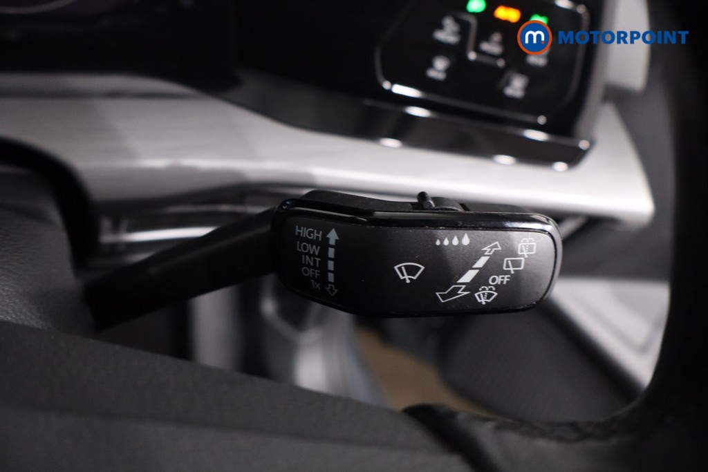 Volkswagen Golf Style Edition Manual Petrol Hatchback - Stock Number (1620161) - 15th supplementary image