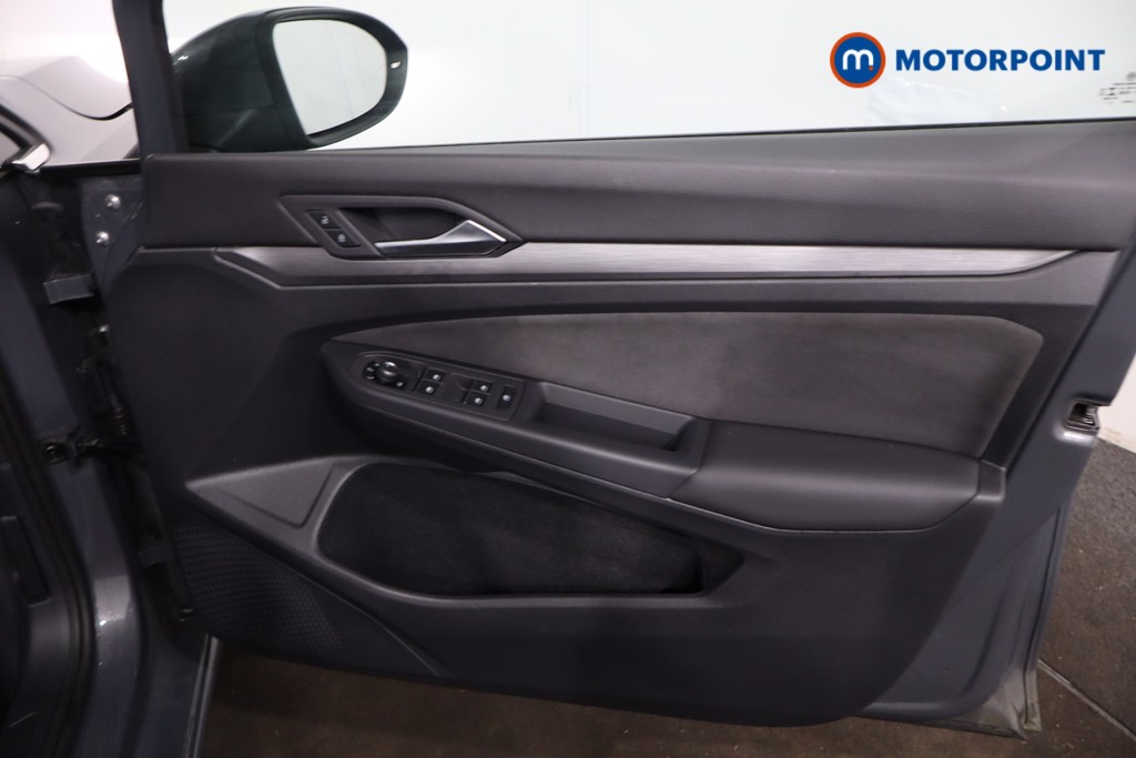 Volkswagen Golf Style Edition Manual Petrol Hatchback - Stock Number (1620161) - 24th supplementary image