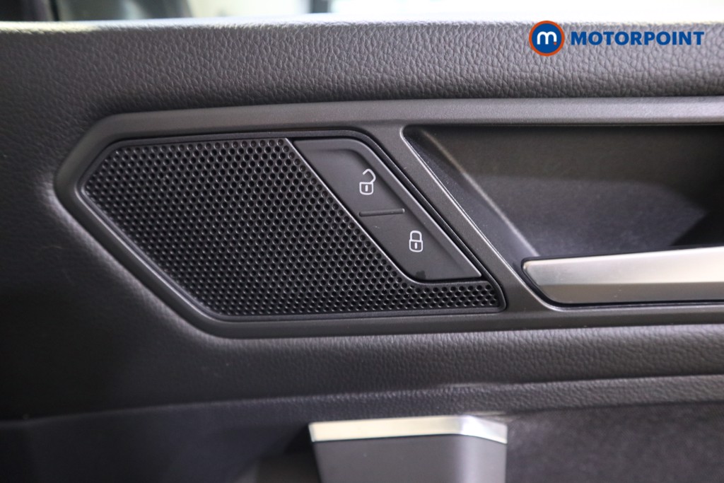 Volkswagen Tiguan Allspace Life Manual Petrol SUV - Stock Number (1620508) - 16th supplementary image