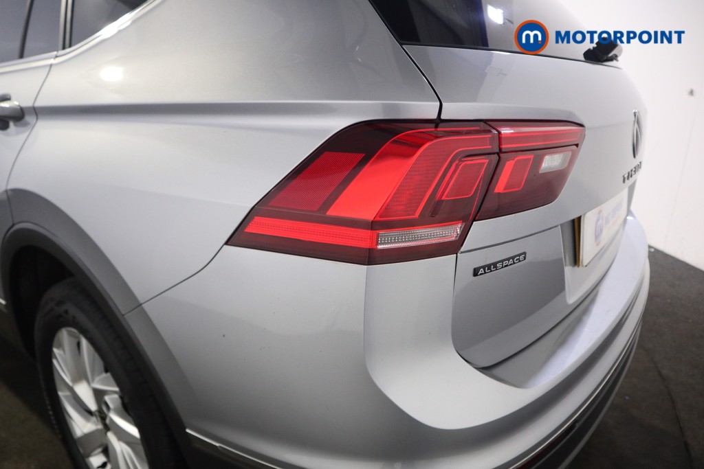 Volkswagen Tiguan Allspace Life Manual Petrol SUV - Stock Number (1620508) - 32nd supplementary image