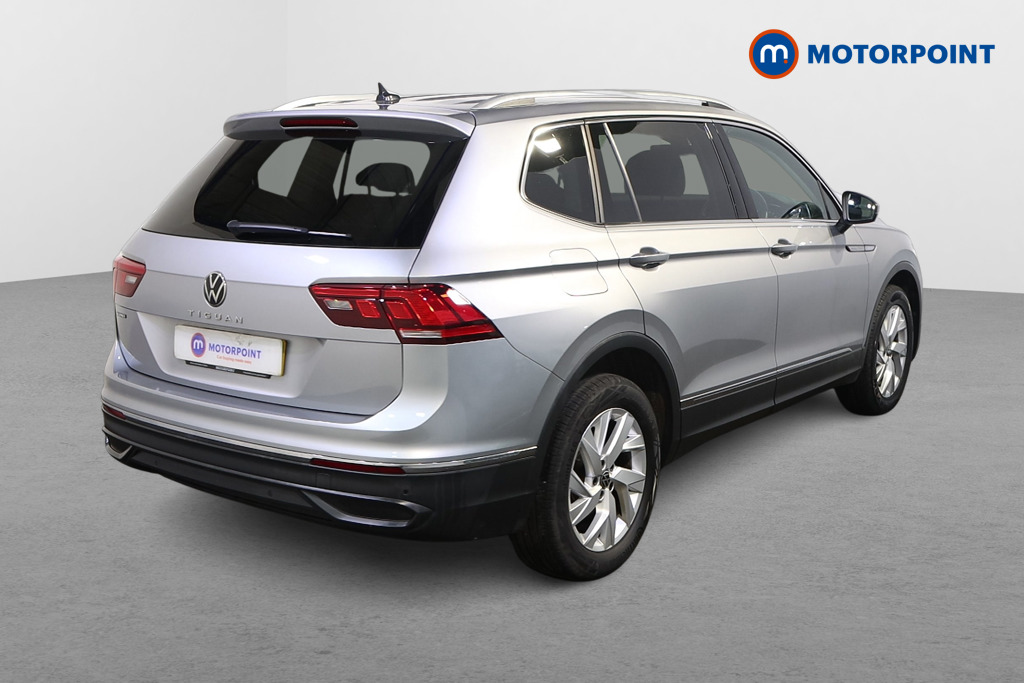 Volkswagen Tiguan Allspace Life Manual Petrol SUV - Stock Number (1620508) - Drivers side rear corner