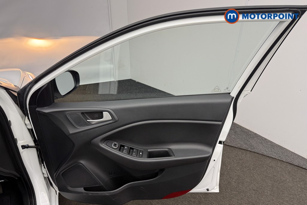 Hyundai I20 Play Manual Petrol Hatchback - Stock Number (1620586) - 16th supplementary image