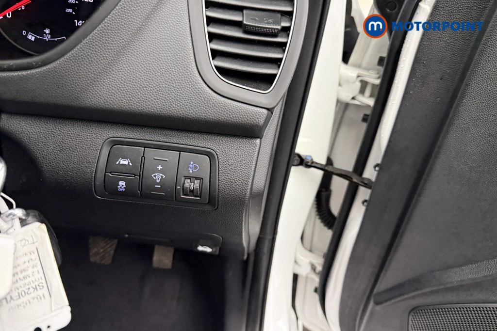 Hyundai I20 Play Manual Petrol Hatchback - Stock Number (1620586) - 18th supplementary image