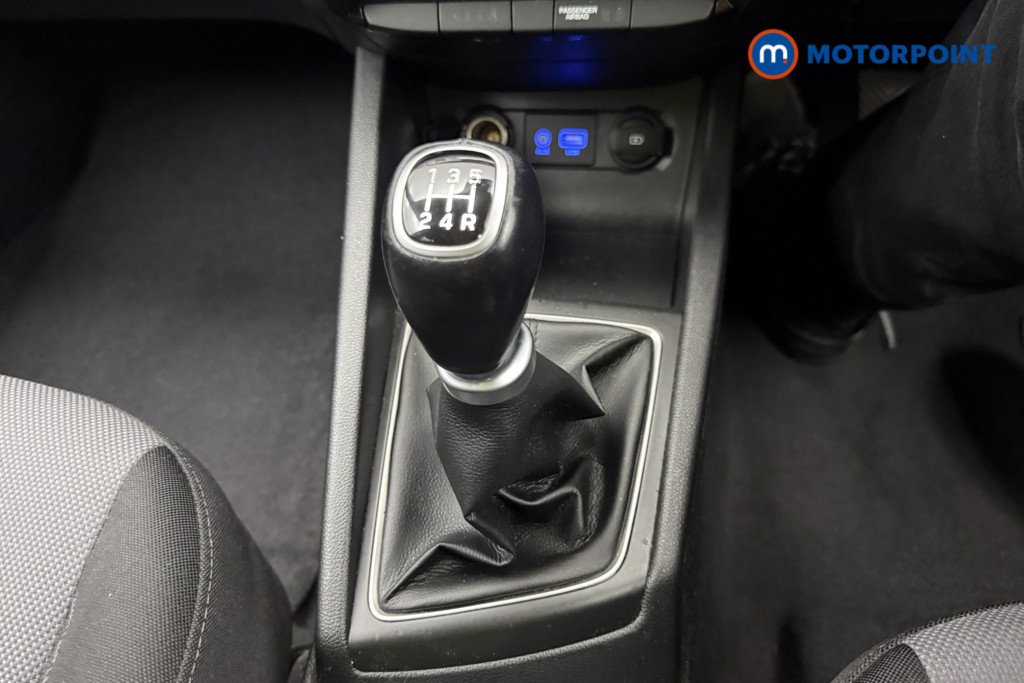 Hyundai I20 Play Manual Petrol Hatchback - Stock Number (1620586) - 20th supplementary image