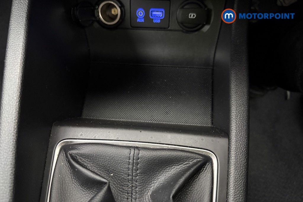 Hyundai I20 Play Manual Petrol Hatchback - Stock Number (1620586) - 21st supplementary image