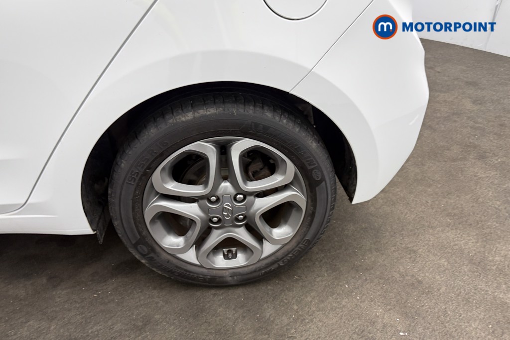 Hyundai I20 Play Manual Petrol Hatchback - Stock Number (1620586) - 32nd supplementary image