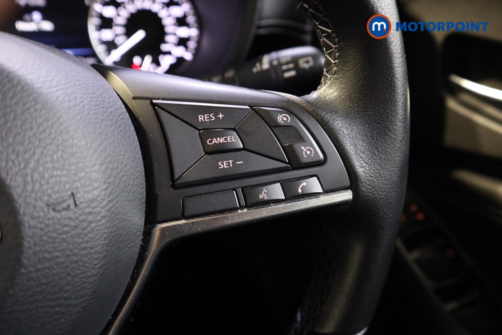 Nissan Juke N-Connecta Automatic Petrol-Electric Hybrid SUV - Stock Number (1620700) - 4th supplementary image