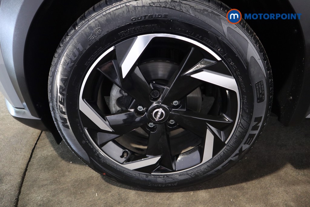 Nissan Juke N-Connecta Automatic Petrol-Electric Hybrid SUV - Stock Number (1620700) - 23rd supplementary image