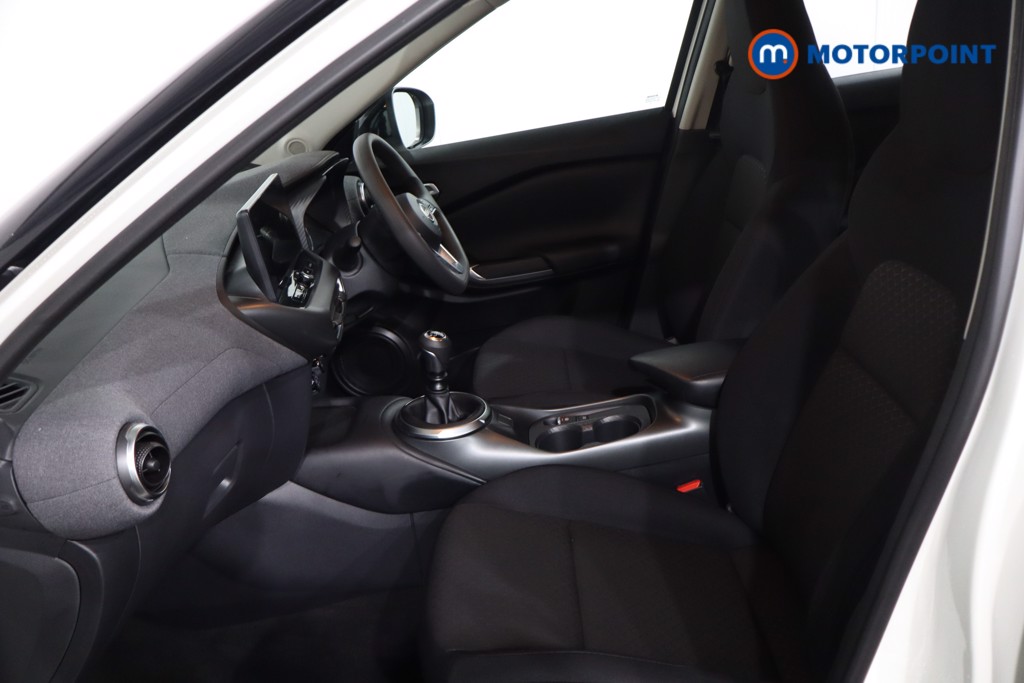 Nissan Juke Acenta Premium Manual Petrol SUV - Stock Number (1621200) - 4th supplementary image