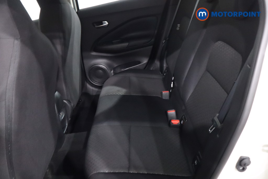 Nissan Juke Acenta Premium Manual Petrol SUV - Stock Number (1621200) - 5th supplementary image