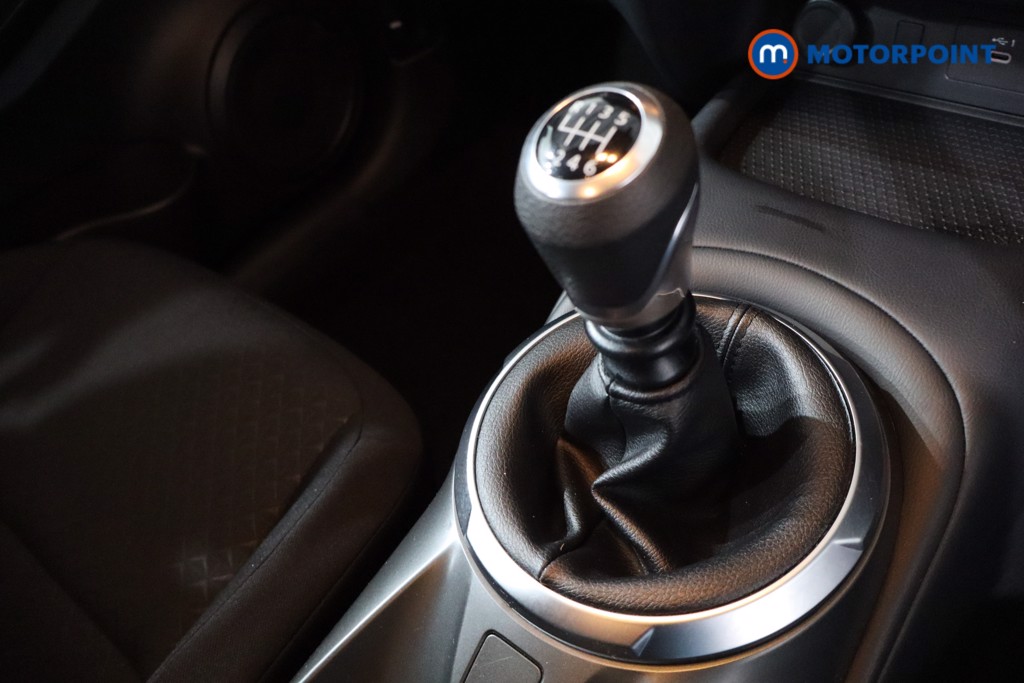 Nissan Juke Acenta Premium Manual Petrol SUV - Stock Number (1621200) - 19th supplementary image