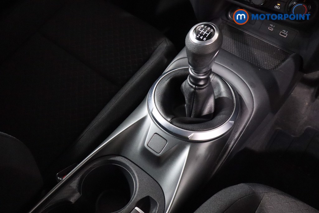 Nissan Juke Acenta Premium Manual Petrol SUV - Stock Number (1621201) - 18th supplementary image